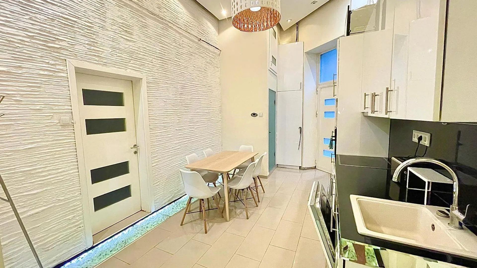 Apartment Perla Lux - 3 Rooms - Finnish And Steam Sauna Budapest Hungary