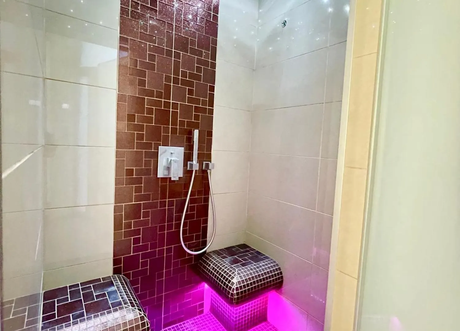 Apartment Perla Lux - 3 Rooms - Finnish And Steam Sauna Budapest